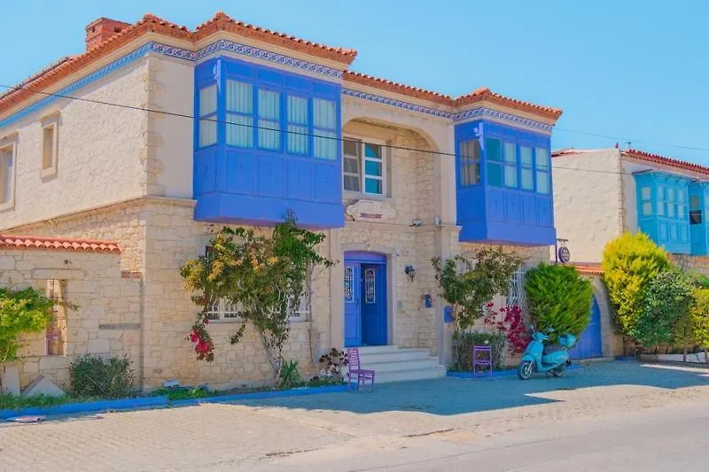 Mor Salkım Konağı Otel Alaçatı