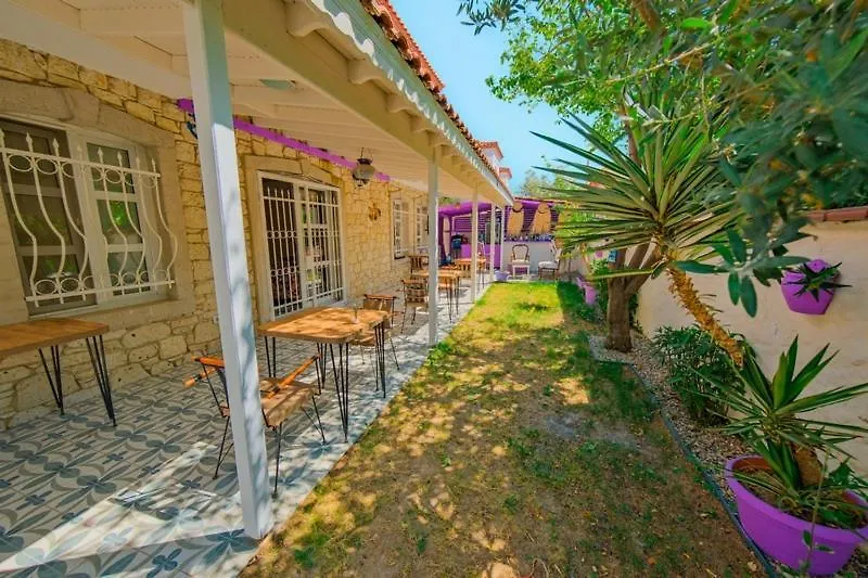 Mor Salkım Konağı Otel Alaçatı