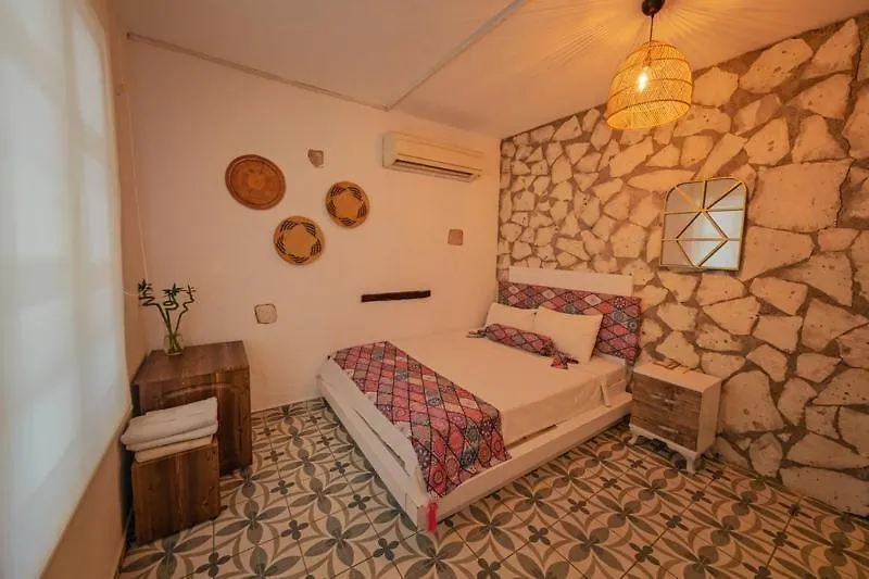 Mor Salkım Konağı Otel Alaçatı