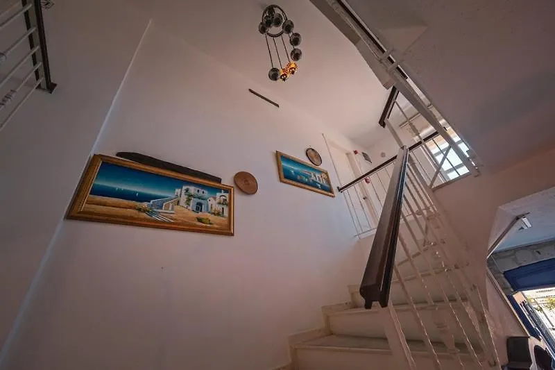 Mor Salkim Konagi Hotell Alaçatı
