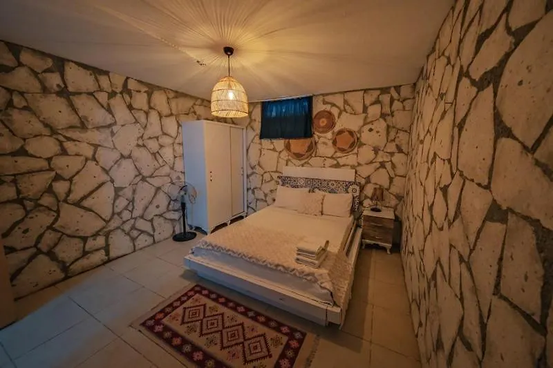 Mor Salkim Konagi Hotell Alaçatı